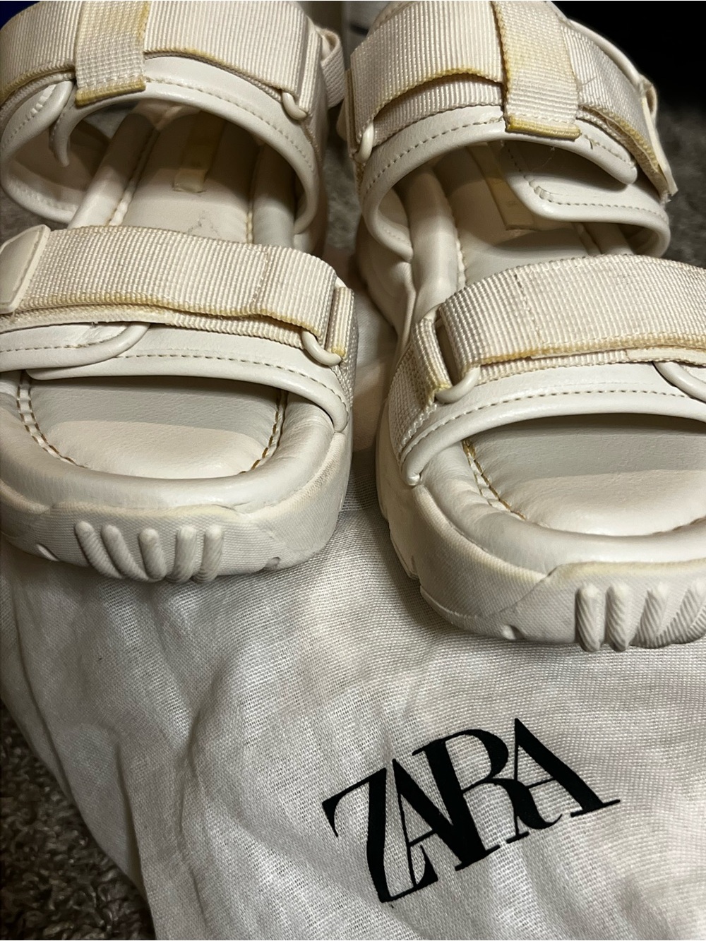 ZARA Women’s Off-White Strap Sport Sandals - 6